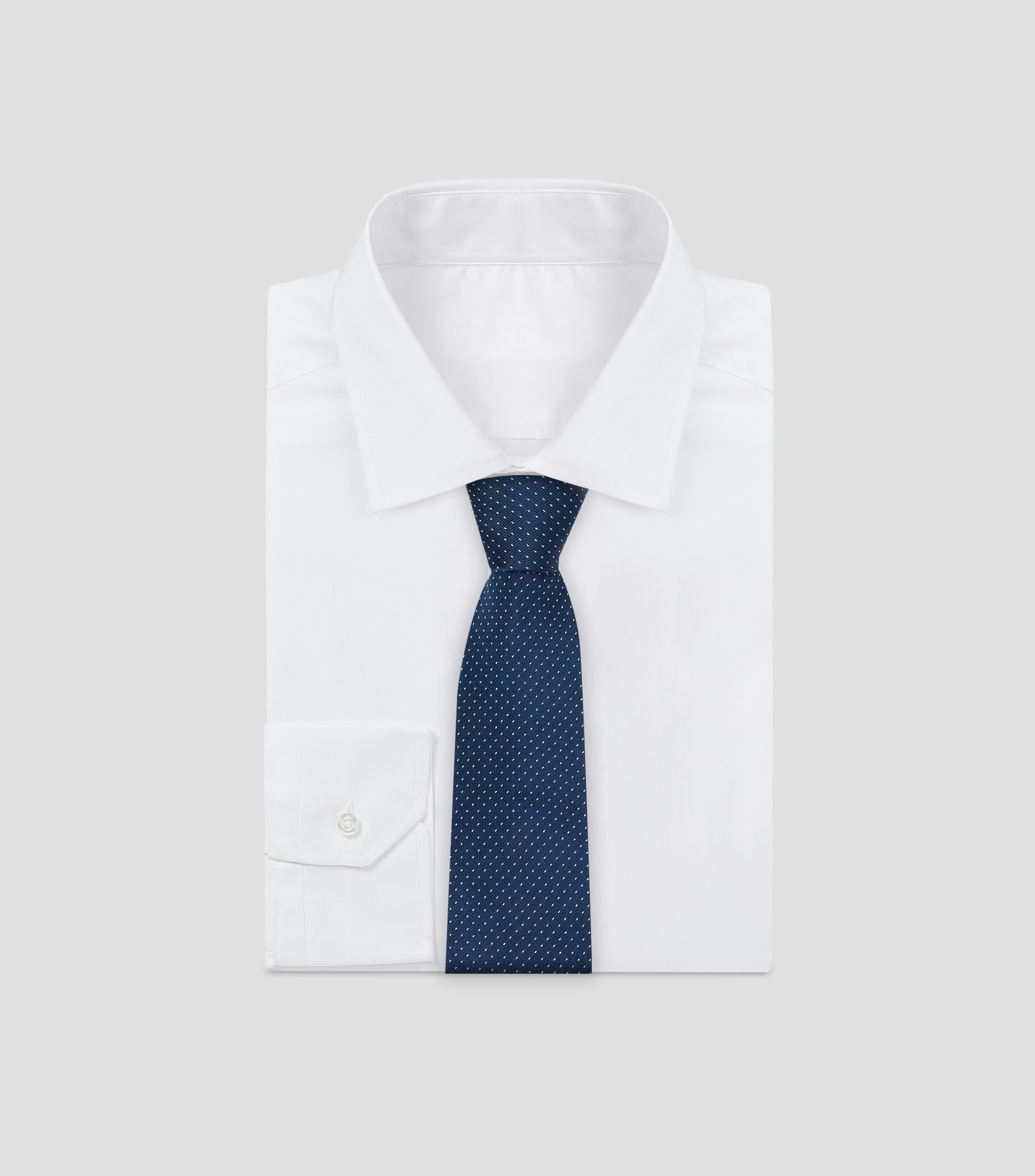 Corbata ancha bordada